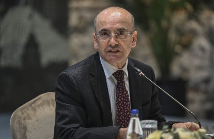 Şimşek: Turizm performansı cari denge hedefini destekliyor