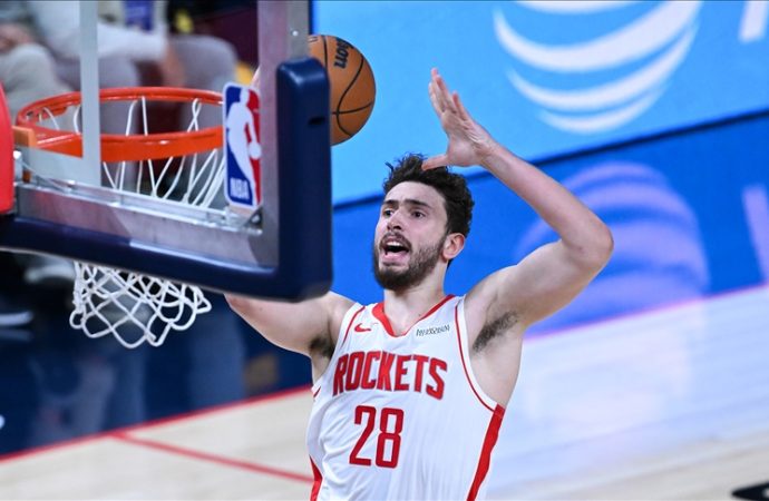 Alperen Şengün ‘double-double’ yaptı: Rockets, Celtics’i yendi