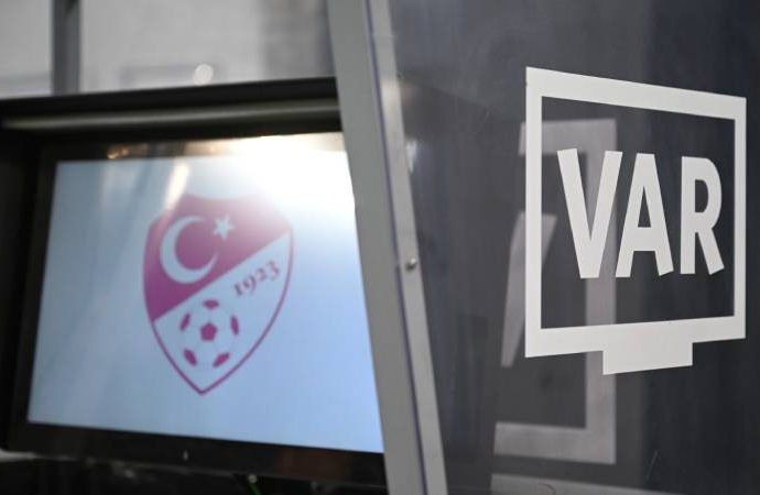 Beşiktaş-Fenerbahçe derbisinin VAR hakemi açıklandı