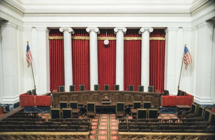 Trump başkanlığının en önemli sınavını Yüksek Mahkeme’de verecek