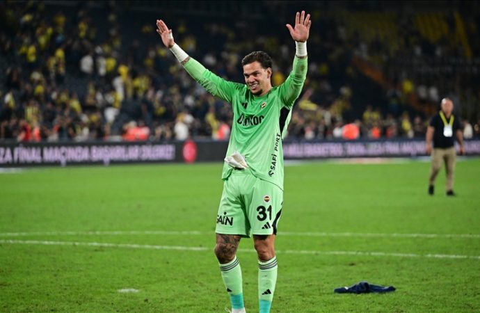 Fenerbahçe’de kaleci Ederson, Brezilya Milli Takımı’na çağrıldı