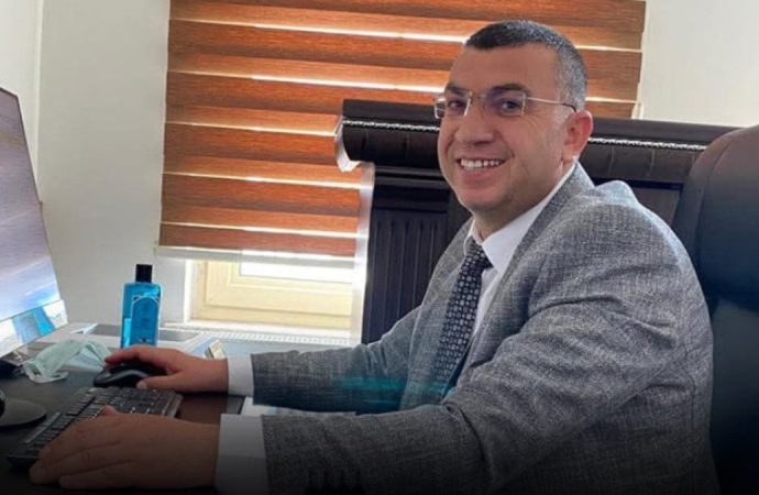 Görevden alınan müdür canına kıydı