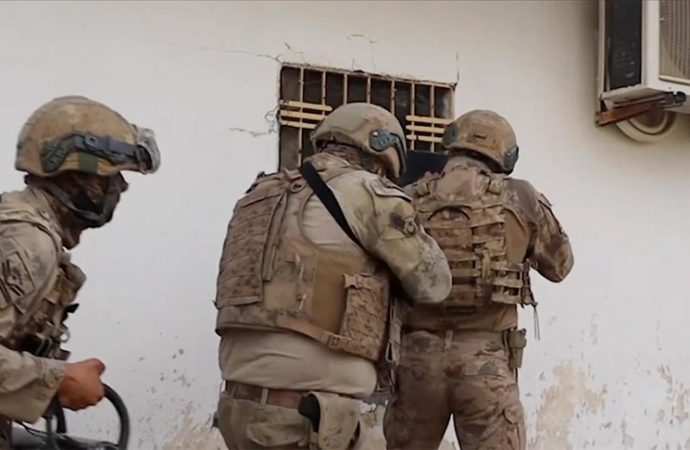 Organize suç örgütü operasyonları: 64 kişi gözaltında