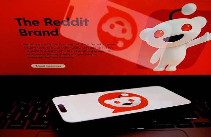 Yapay zeka en çok Reddit verilerine bakarak öğreniyor