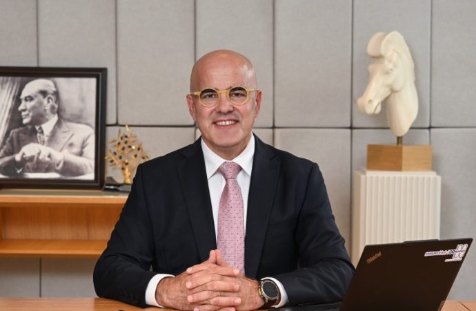 Sabancı’dan ikinci yüzyılın dönüşüm hızına uygun yeni yönetim modeli