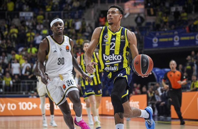 Fenerbahçe EuroLeague’de iki hafta sonra kazandı
