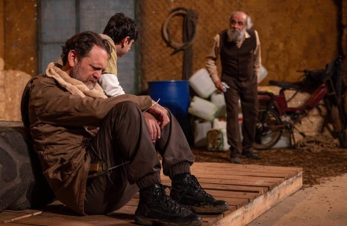 Maskeliler 21 Kasım’da Baba Sahne’de