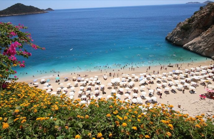 Antalya en yüksek ekim ayı ziyaretçi rekorunu kırdı