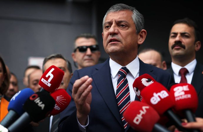 Özgür Özel: Akın Gürlek senin gladyatörün mü?