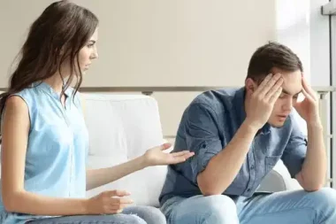 Kendi değişmeyip partnerini değiştirmeye çalışan dört burç