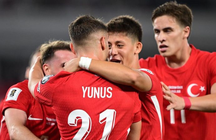 Futbolda milli mesai yarın başlıyor