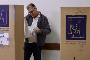 Irak seçimleri: Önce polis ve askerler oy kullanacak
