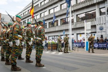 Belçika 17 yaşındaki gençleri gönüllü askerliğe çağırdı