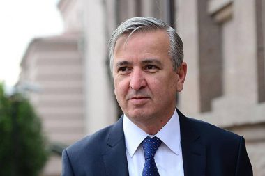 Aydın Ünal’ın Atatürk’ü hedef alan yazısı kaldırıldı