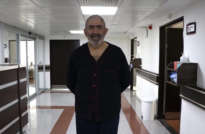 ’15-20 gün içinde nakil olmazsan öleceksin’ dendi, kızının karaciğer bağışıyla hayata tutundu