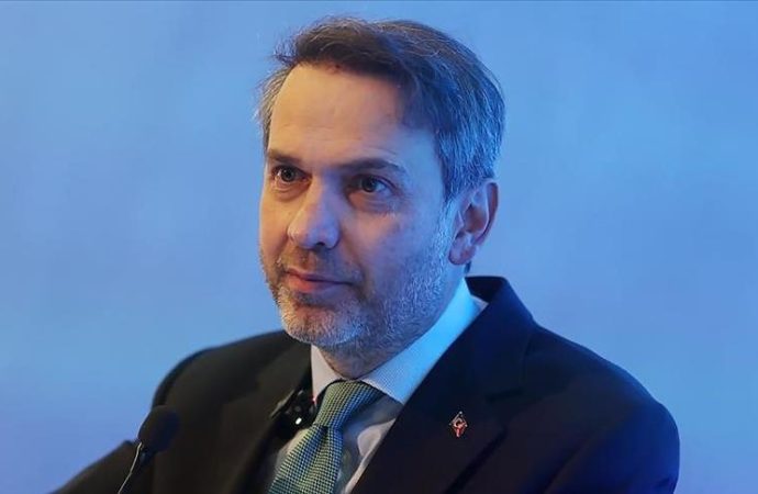 Bayraktar: Türkiye’nin bütün illerine doğal gaz bağlandı