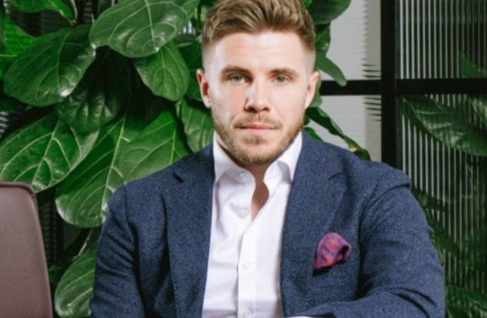 İnşaat işçisiydi, milyarder oldu, şimdi sıkılıyor