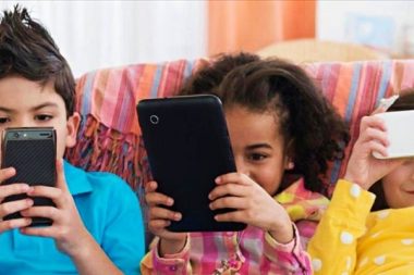 Danimarka’da anlaşma tamam: 15 yaş altına sosyal medya yasaklanacak