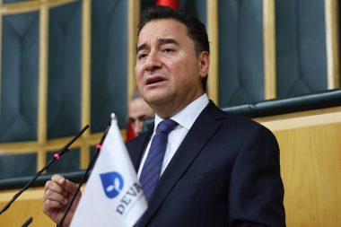 Ali Babacan’dan CHP’ye rest