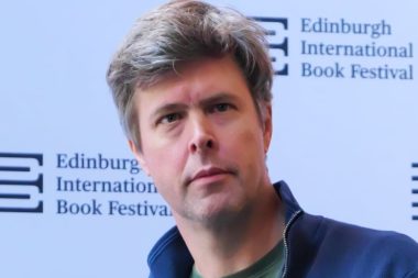 Booker ödülü ‘Flesh’ romanıyla David Szalay’ın