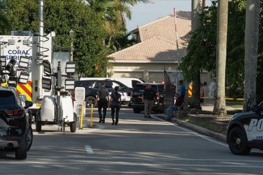 Kasırga yardımı taşımak için havalanan uçak düştü