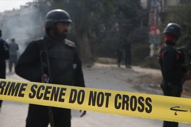 Mahkeme binası yakınında intihar bombası: 12 kişi hayatını kaybetti