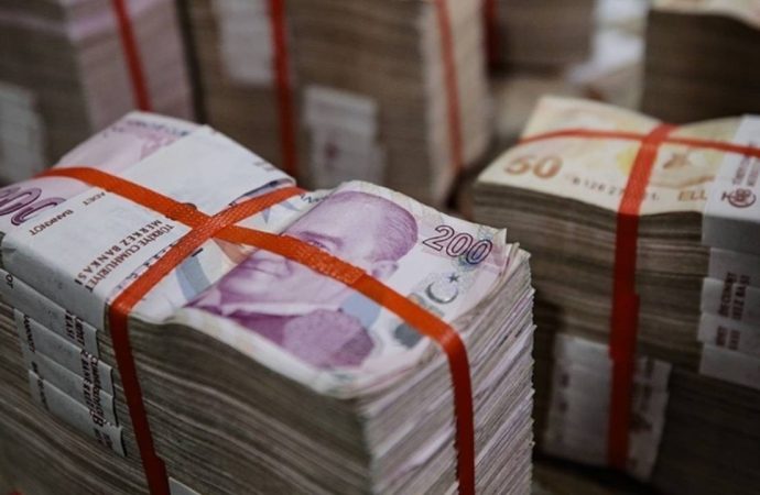 Hazine bu kez yüzde 39,99’la iki yıllık borç aldı