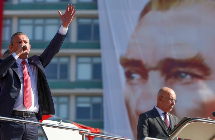 Özgür Özel: Bu bir iddianame değil darbe muhtırası!