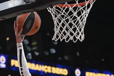 Fenerbahçe Beko yarın Almanya’da Hapoel IBI’yi ağırlayacak