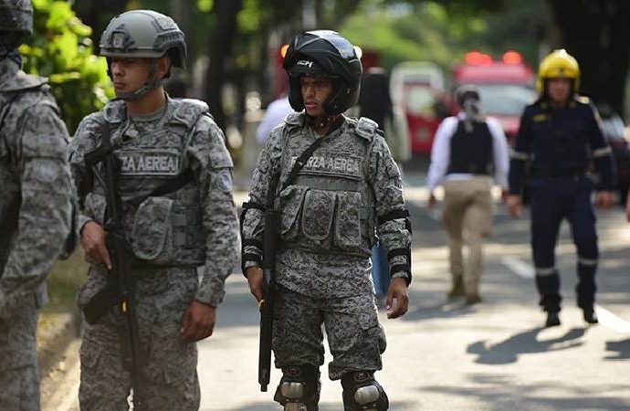 Kolombiya’da eski FARC üyelerine operasyon: 25 ölü