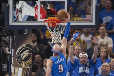 NBA’de Thunder sahasında Warriors’a karşı zorlanmadı