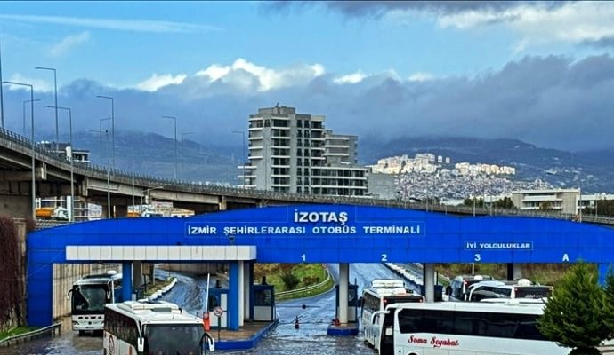 İzmir Büyükşehir Belediyesi, İzmir otobüs terminaline haciz işlemi başlattı