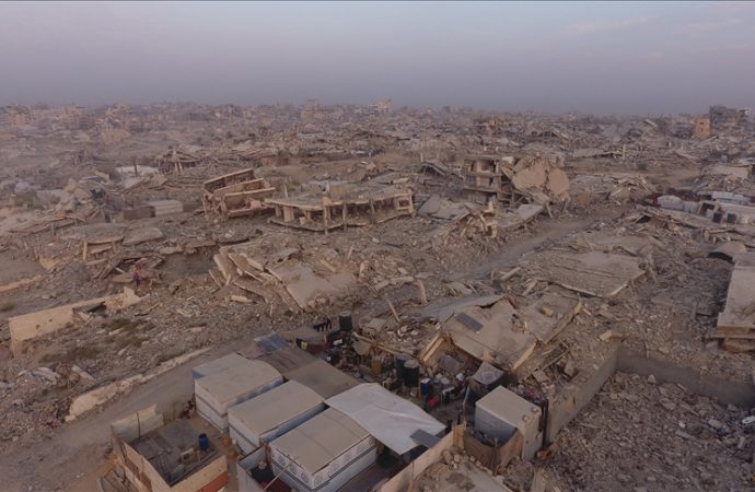 İsrail ateşkesten sonra Gazze’de 1500’ü aşkın bina yıktı