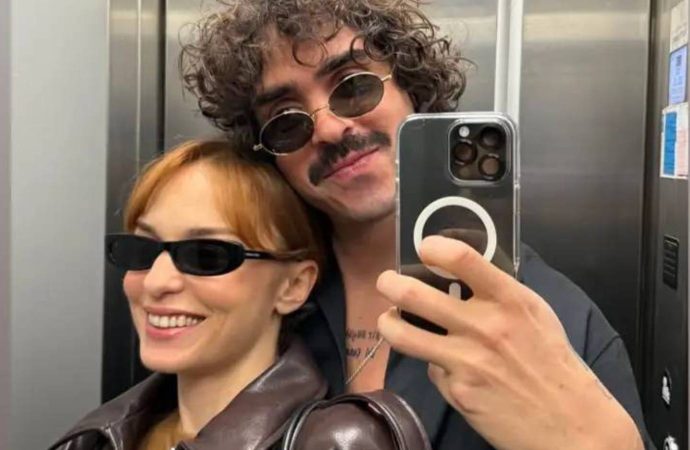 Nilperi Şahinkaya’dan yeni sevgilisi Baturalp Bekar ile aşk pozu