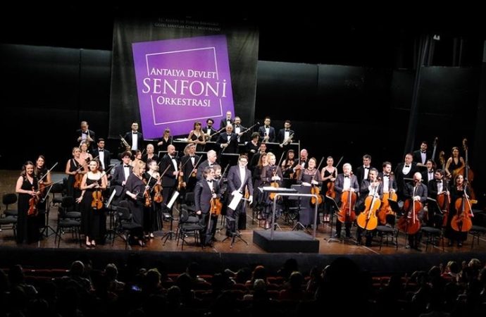 Antalya Devlet Senfoni Orkestrası Öğretmenler Günü’nde özel konser verecek