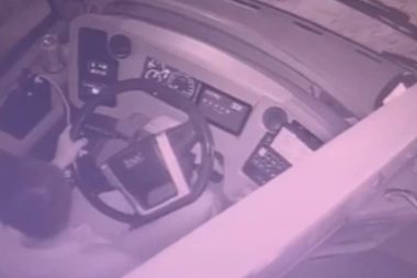 Belediye otobüsüne silahlı saldırı