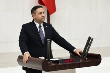 CHP’li vekilin ‘TRT’ye çıkması’ müjdeli haber oldu: Canlı mı verir banttan mı, bilemem