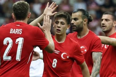 Bu akşam milli maç var, kaçırmayın