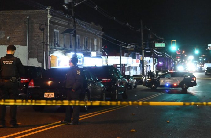 ABD’de silahlı saldırı: Biri çocuk, dört kişi hayatını kaybetti