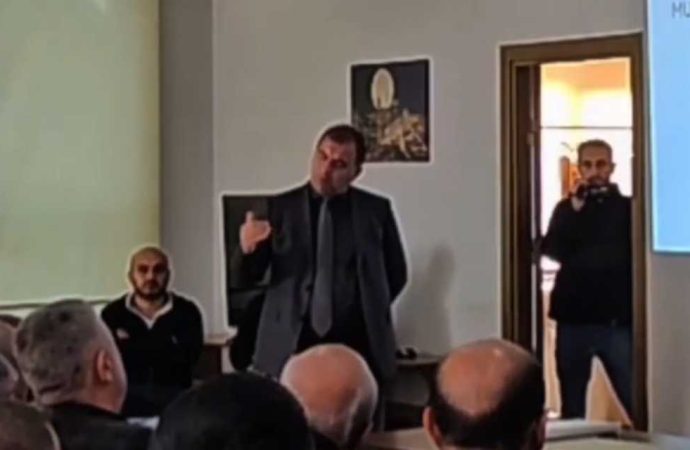 Halkı madene ikna toplantısındaki itiraf tepki yarattı