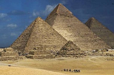 Giza Piramidi’nde gizemli boşluklar: Gizli giriş olabilir