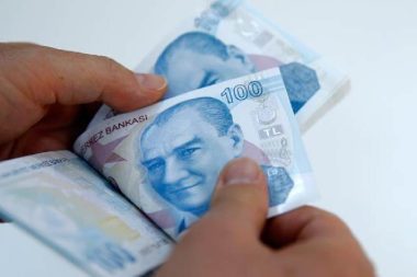 Trenlerde öğretmenlere yüzde 50 indirim uygulanacak