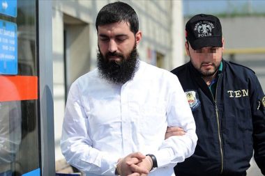 İzmir’de üç polisin öldürülmesi: Cemaat lideri İŞİD’den gözaltında