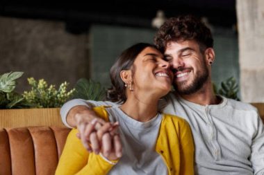 Her şey aşk için, her şey ilişki için diyen beş burç