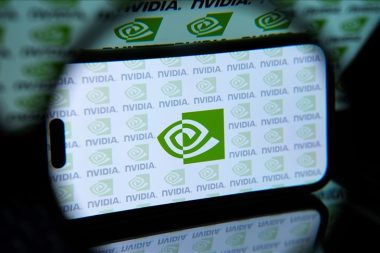Nvidia’nın cirosu yüzde 62 arttı, borsaların ‘Yapay zeka balonu patlıyor’ endişelerini dindirdi