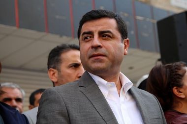 Demirtaş isim vermeden Bülent Arınç’a tepki gösterdi: Benim adıma konuşamaz