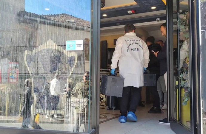 Böcek ailesi soruşturması: Otel sahibi ve çalışanı yeniden gözaltında