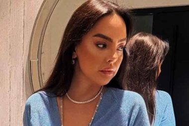 Ebru Gündeş üstünde servet taşıyor