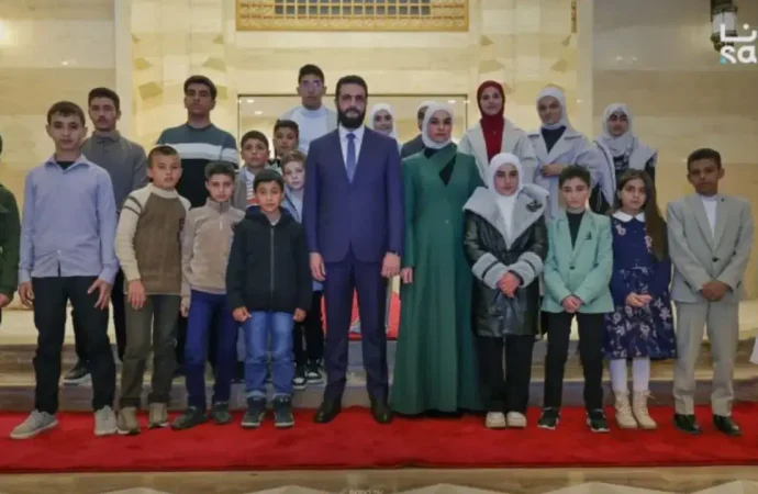 Şara’dan Dünya Çocuklar Günü’nde tavsiye: ‘Baban gibi kıyıcı ol’