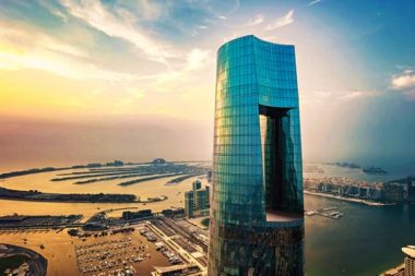 Dünyanın en yüksek oteli Dubai’de açıldı